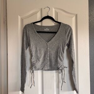 Hollister Grey Ribbed V-Neck Button-Front Long Sleeve Top